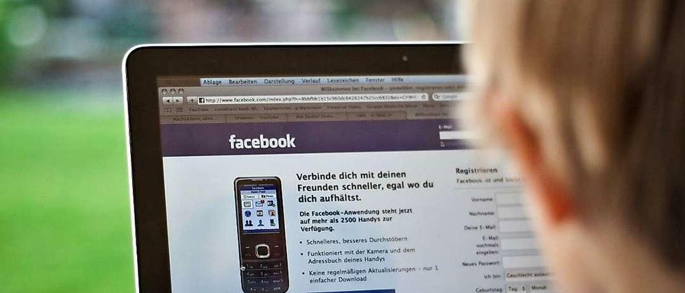 Facebook hat seine Jugendschutzregeln geändert. Auch 13- bis 18-Jährigen können jetzt öffentlich posten.