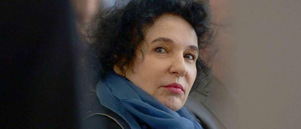 Suhrkamp-Verlegerin Ulla Unseld-Berkewicz sitzt am 1. Oktober in einem Saal des Amtsgerichts Charlottenburg inBerlin bei einem Berichts- und Prüfungstermin zum Insolvenzverfahren Suhrkamp Verlag. 