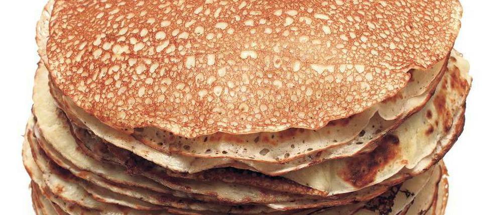 Russische Pfannkuchen (Blini).