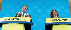 Der Feingeist und die Bodenständige. Der künftige FDP-Chef Christian Lindner stellt seine Wunsch-Generalsekretärin Nicola Beer vor.