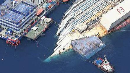 Der Stahlkasten P3 soll mit anderen Kästen das Schiff später stabilisieren. 