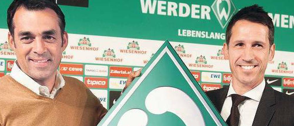 Träger der grünen Hoffnung. Trainer Robin Dutt (links) und Geschäftsführer Thomas Eichin haben in Bremen schon viel bewegt, auch bei Pressekonferenzen.