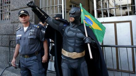 Universale Ikone: Batman, hier vor kurzem in seiner Reinkarnation durch einen Demonstranten in Brasilien.