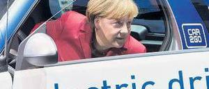 Merkel unter Strom.