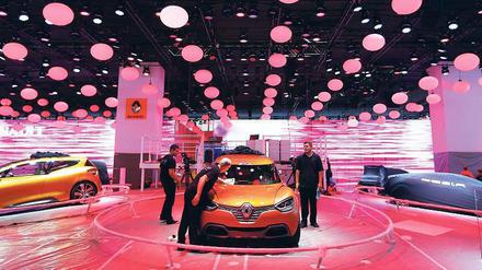 Visionär präsentiert sich der französische Autobauer Renault auf der Messe IAA. Dabei geht es für ihn ums nackte Überleben. 