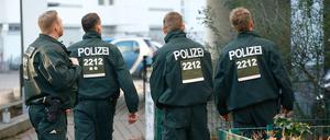 Nicht nur klassisch auf der Straße im Einsatz: Polizeiarbeit findet immer häufiger vor dem Computer statt.