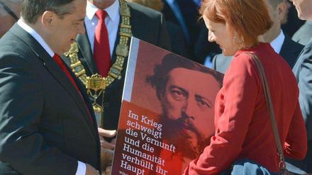 Ab und zu ganz einträchtig: Kipping und Gabriel bei der 150-Jahr-Feier der SPD.
