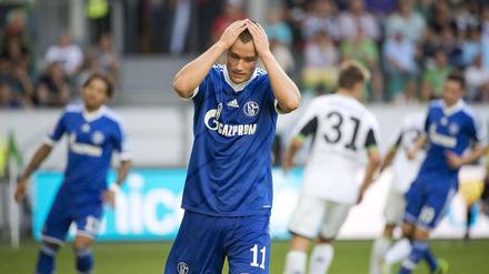 Nicht zu fassen. Der Schalker Christian Clemens.