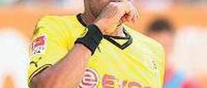 Küss die Hand. Aubameyang bejubelt seinen dritten Bundesliga-Treffer. Foto: dpa