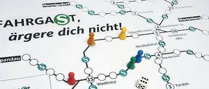 Die S-Bahn ist ja oft nur mit Humor zu ertragen. Na dann: Das Spiel „Fahrgast ärgere dich nicht“ zum Herunterladen finden Sie hier. 