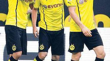 Passt gut rein. Jonas Hofmann (Mitte) bereichert Dortmunds Spiel. Foto: Reuters