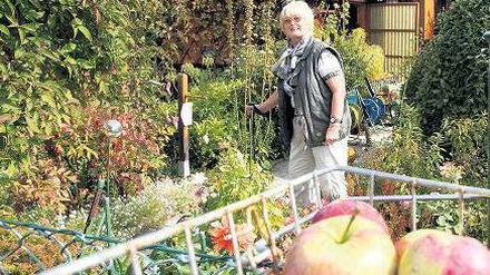 Grün ist die Hoffnung. Gartenbesitzerin Udula Wieloch will sich noch auf viele Ernten auf ihrer Parzelle freuen. 