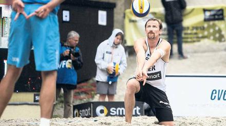 Kay Matysik, 33, spielt seit 2009 mit seinem Partner Jonathan Erdmann. Bei der WM 2013 gewann das Duo aus Berlin und Potsdam Bronze.