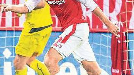 Der Entscheider. Stürmer Adam Nemec erzielte beide Tore für Union. Foto: dpa