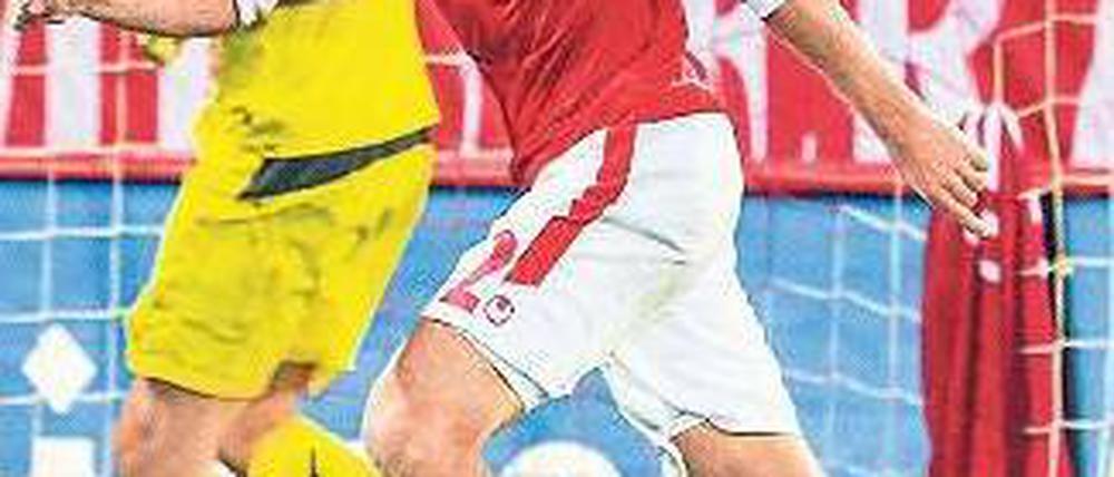 Der Entscheider. Stürmer Adam Nemec erzielte beide Tore für Union. Foto: dpa