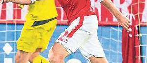 Der Entscheider. Stürmer Adam Nemec erzielte beide Tore für Union. Foto: dpa