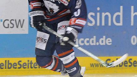 Constantin Braun wird vorläufig nicht mehr für die Eisbären spielen.