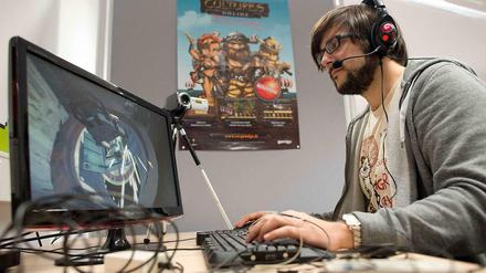Grand Theft Auto 4 statt Buddenbrooks? Minecraft statt Tatort? Nahezu ein Drittel der Gesellschaft spielt, doch die Welt der Computergames wird immer noch als Nische für Nerds geringgeschätzt. Wie stehen Sie zum Computerspielen? Diskutieren Sie mit!
