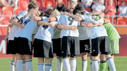 Eingeschworen. Die deutsche Mannschaft fühlt sich bei der EM angekommen. 
