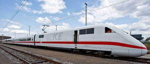 Nichts rollt bei der Deutschen Bahn wie es sollte, dem Unternehmen fehlt hierzu genügend Personal.