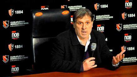Gerardo Martino, hier bei einer Pressekonferenz für die Newell’s Old Boys, genießt in Südamerika einen hervorragenden Ruf.
