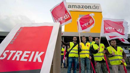 „Gesunde Basis“. Bereits an zwei Tagen im Juni legten hunderte Amazon-Mitarbeiter in Leipzig die Arbeit im Logistikzentrum nieder. 