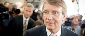 Kanzleramtschef Ronald Pofalla (CDU) verspricht Aufklärung im Sphäh-Skandal.