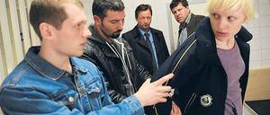 Die Beamten der Polizeiinspektion 25, schwer verdächtigt von Hauptkommissar Hanns von Meuffels (Matthias Brandt, Mitte).