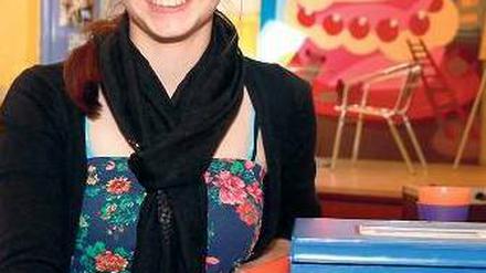 Einsatzbereit. Jessica Sauerbrei macht eine Ausbildung zur Ernährungs- und Versorgungsassistentin – und hilft Kindern.