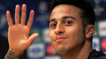 Hola München. Der Spanier Thiago Alcantara kommt für 25 Millionen Euro zum FC Bayern. 