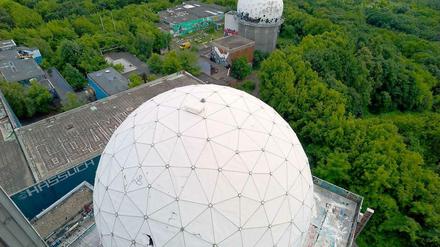 Die ehemalige Abhörstation der NSA auf dem Teufelsberg ist stiller Zeuge des Spionagekriegs, der im Berlin der 60er Jahre tobte.