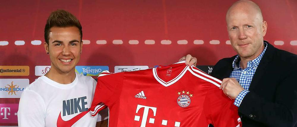 Mario Götze mit der eindeutig falschen Kleiderwahl.