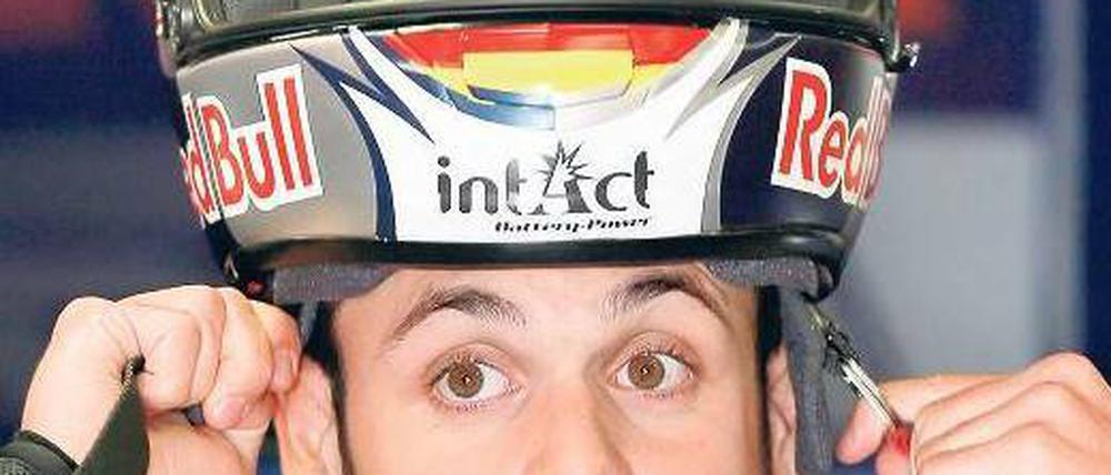 Sandro Cortese, 23, gewann 2012 das Rennen auf dem Sachsenring und die Moto3- WM. Seit dieser Saison fährt er in der Mittelklasse Moto2 beim Intact-Team. Foto: dpa