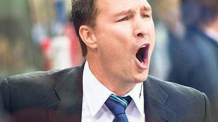 Berlin ruft. Jeff Tomlinson war schon zehn Jahre bei den Eisbären, als Spieler und Co-Trainer. Nun kehrt er zurück nach Berlin: Nach zwei erfolgreichen Jahren als Trainer in Düsseldorf und erfolglosen Monaten als Trainer in Nürnberg. Foto: dpa