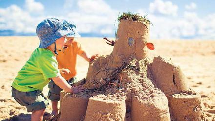 Kleinkinderparadies. Keine Malaria, keine Lastwagen – nur ein riesiger Buddelkasten. Foto: fotolia