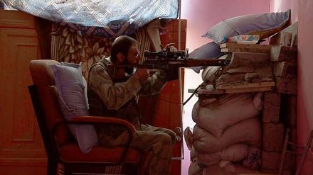 Die Kämpfer der sogenannten Freien Syrischen Armee sind dringend auf Waffenlieferungen angewiesen.