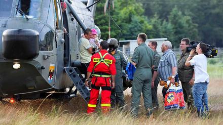 Bewohner aus Dörfern in Sachsen-Anhalt wurden mit Hubschraubern evakuiert.