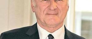 Claus Hipp, 74, ist seit mehr als 40 Jahren Chef des Babynahrungsherstellers Hipp. Der gebürtige Münchner ist promovierter Jurist, spielt Oboe und unterrichtet Kunst in Tiflis und Hohenaschau. Foto: p-a/dpa