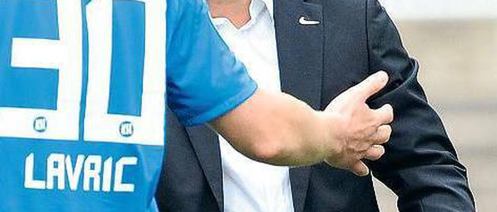 Abschied. Oliver Kreuzer verlässt Karlsruhe in Richtung Hamburg. Foto: dpa