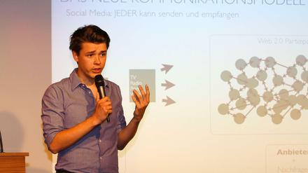 Philipp Riederle. "Ich höffne nur die Augen, was mit Social Media gelingen kann."