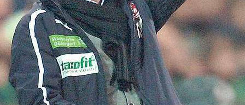 Abflug beim Absteiger. Norbert Meier ist nicht mehr Trainer in Düsseldorf. Foto: dpa