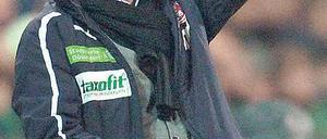 Abflug beim Absteiger. Norbert Meier ist nicht mehr Trainer in Düsseldorf. Foto: dpa