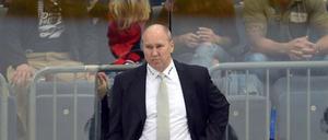 Schön war's - fast immer. Don Jackson als Trainer der Eisbären.