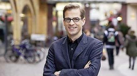 Immer lächeln: Bundestagsabgeordneter Stefan Liebich lud seine Konkurrenten zur Podiumsdiskussion.