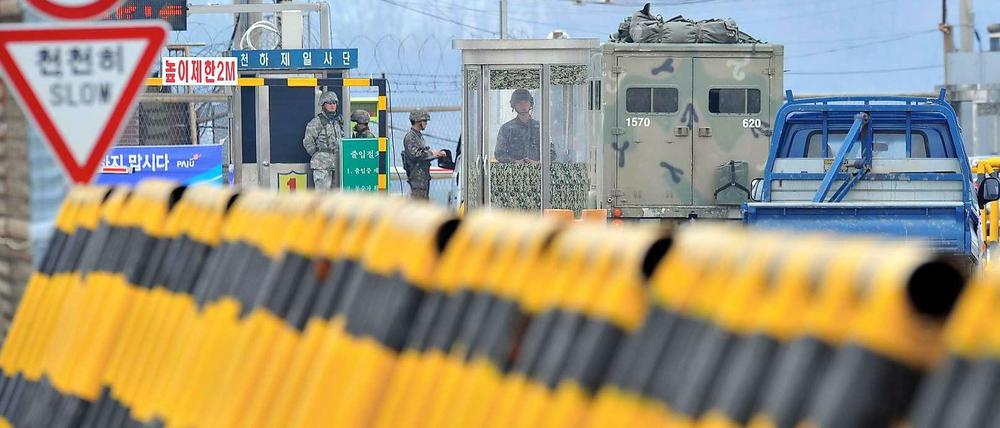 Nordkorea hat der Aufforderung des Südens zu Verhandlungen über die gemeinsame Industriezone Kaesong eine Absage erteilt - und riskiert damit das Aus für das Prestigeprojekt. 
