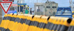 Nordkorea hat der Aufforderung des Südens zu Verhandlungen über die gemeinsame Industriezone Kaesong eine Absage erteilt - und riskiert damit das Aus für das Prestigeprojekt.