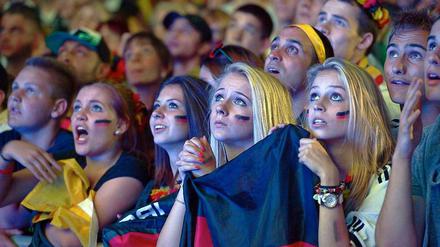 Wie zur WM und EM wollen viele Fans auch beim Champions-League-Finale gemeinsam auf der Fanmeile mit den Teams fiebern.