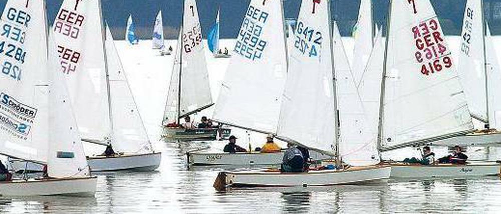Beil auf Backbord. Und nicht nur dort. Aus vielen Ländern reisen die 280 Teilnehmer an und starten dann auf dem Tegeler See.