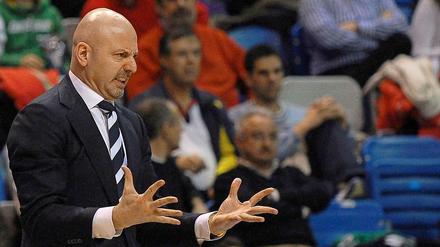 Alba-Trainer Sasa Obradovic hat derzeit nicht nur rein sportliche Probleme zu lösen.