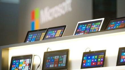 Tablet-PCs mit Windows-8-Oberfläche: Das neue Betriebssystem von Microsoft konnte den Niedergang des PC-Markts nicht stoppen.